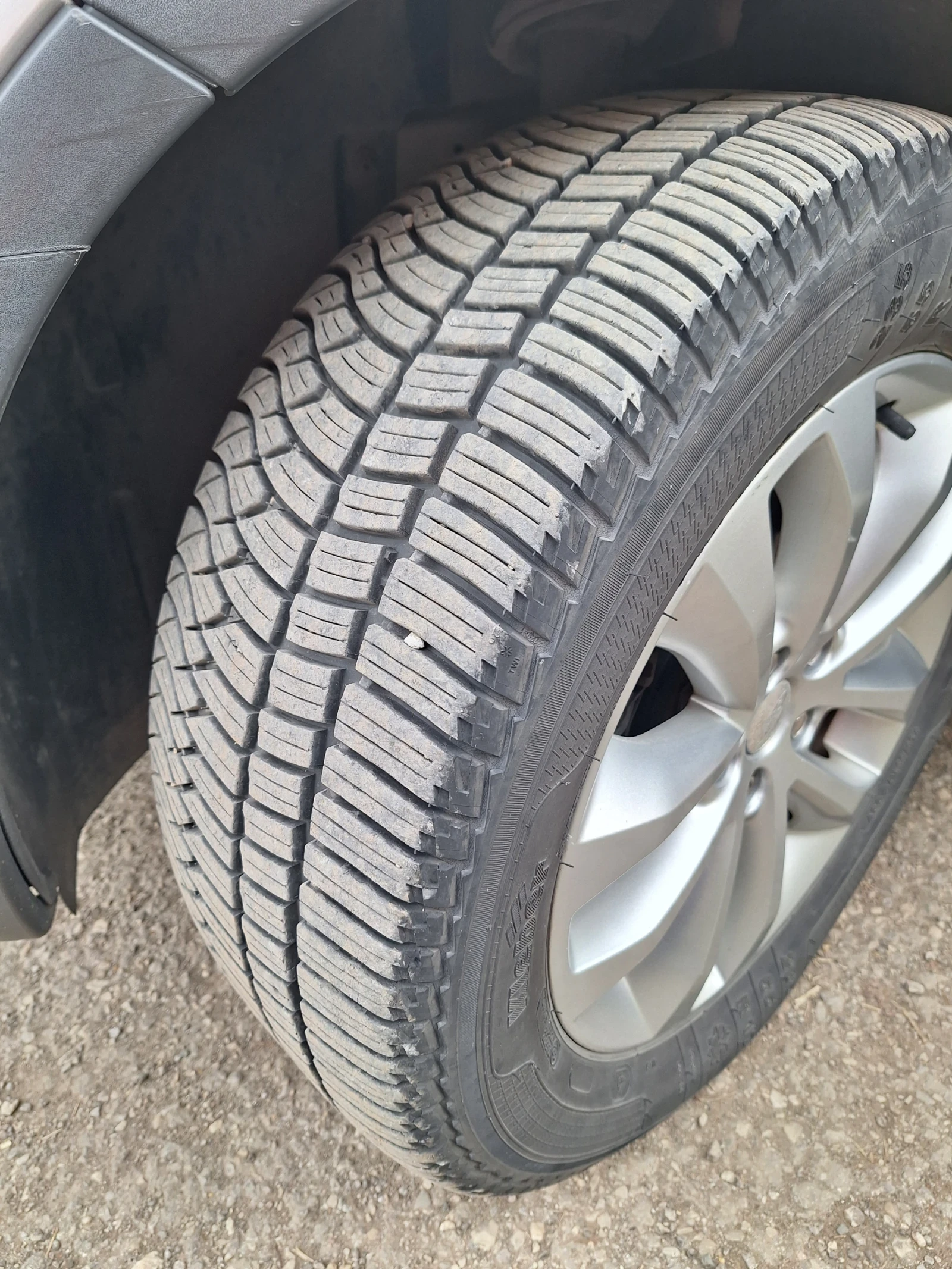 Ford Kuga 2.0 TDCi 136 - изображение 8