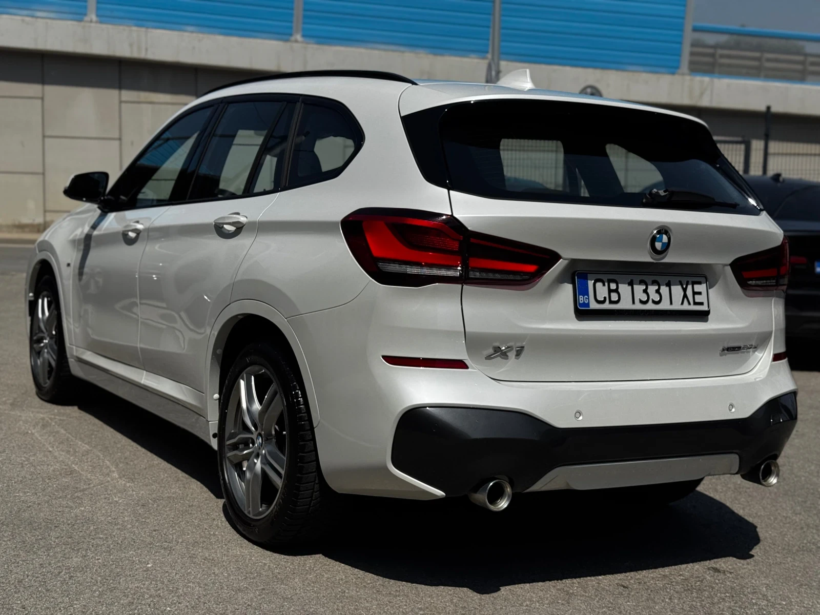 BMW X1 2.0d xDrive M-Sportpackage LED PANO HUD Гаранция - изображение 8