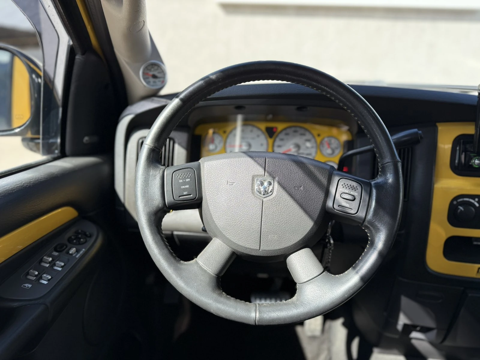 Dodge RAM 1500 SRT 10 VIPER POWERED 8.3L QUAD CAB | Mobile.bg   11