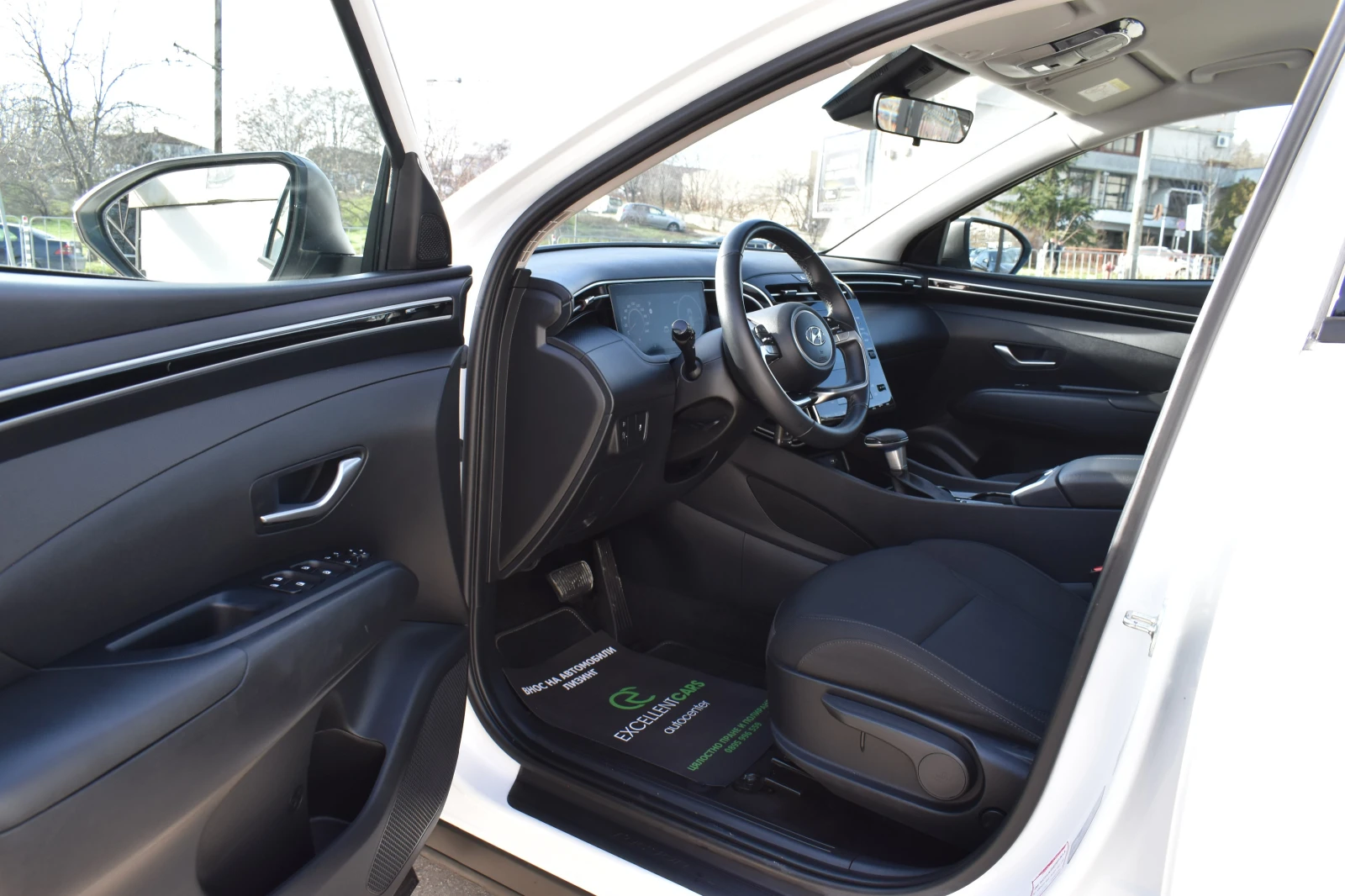 Hyundai Tucson 1.6T* FULL-LED* 40000KM!!! - изображение 9