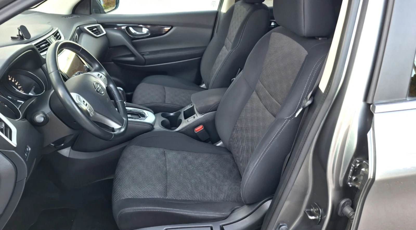 Nissan Qashqai 1.2 НАВИ-ПОДГРЕВ-ПАРКТРОНИК, снимка 8 - Автомобили и джипове - 53842359