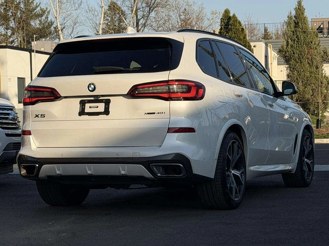 BMW X5 * xDrive40i ТОП * LASER* ФИСКИРАНА ЦЕНА * , снимка 3 - Автомобили и джипове - 54306677