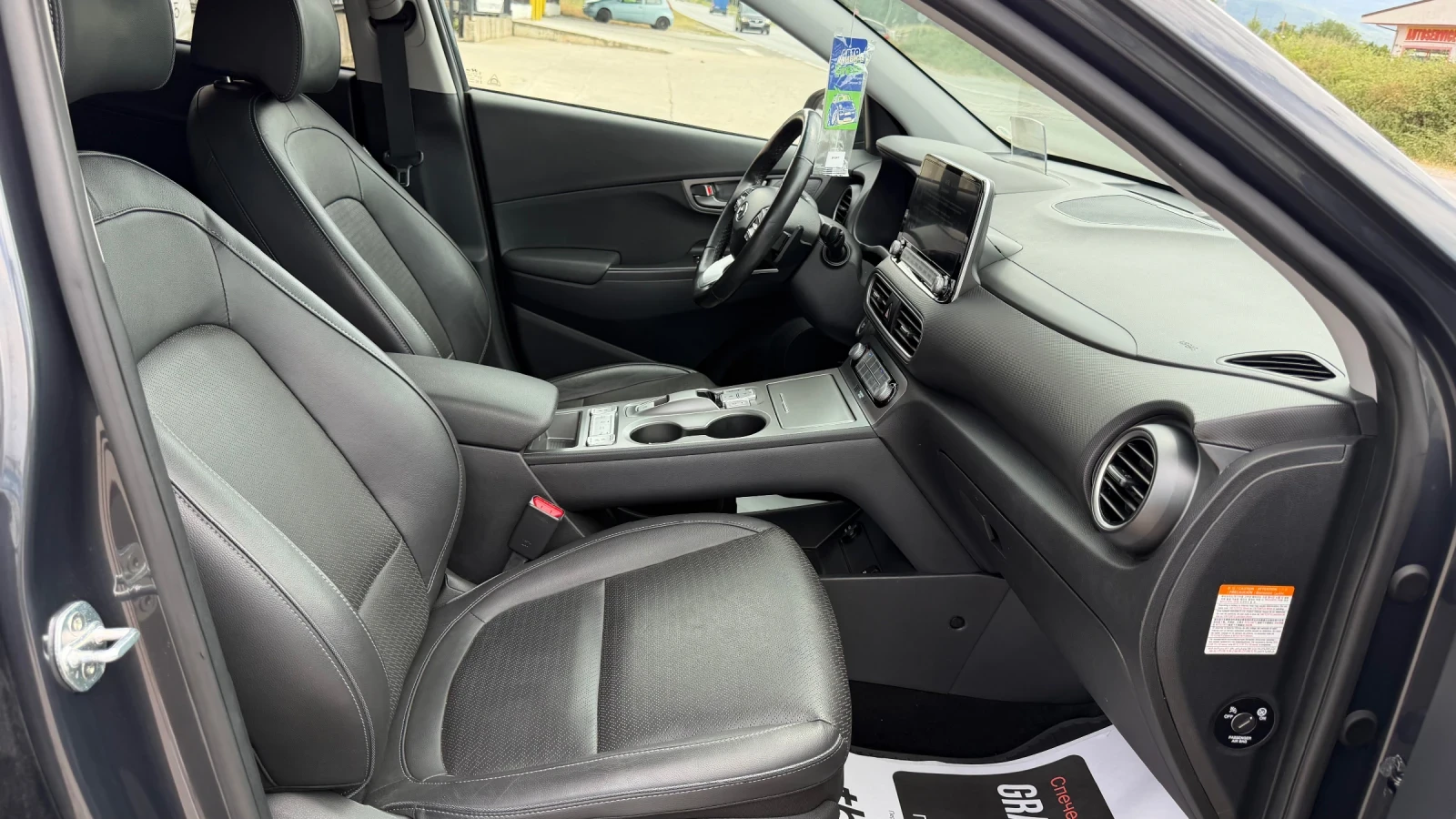 Hyundai Kona 64KW PREMIUM, снимка 9 - Автомобили и джипове - 55042609
