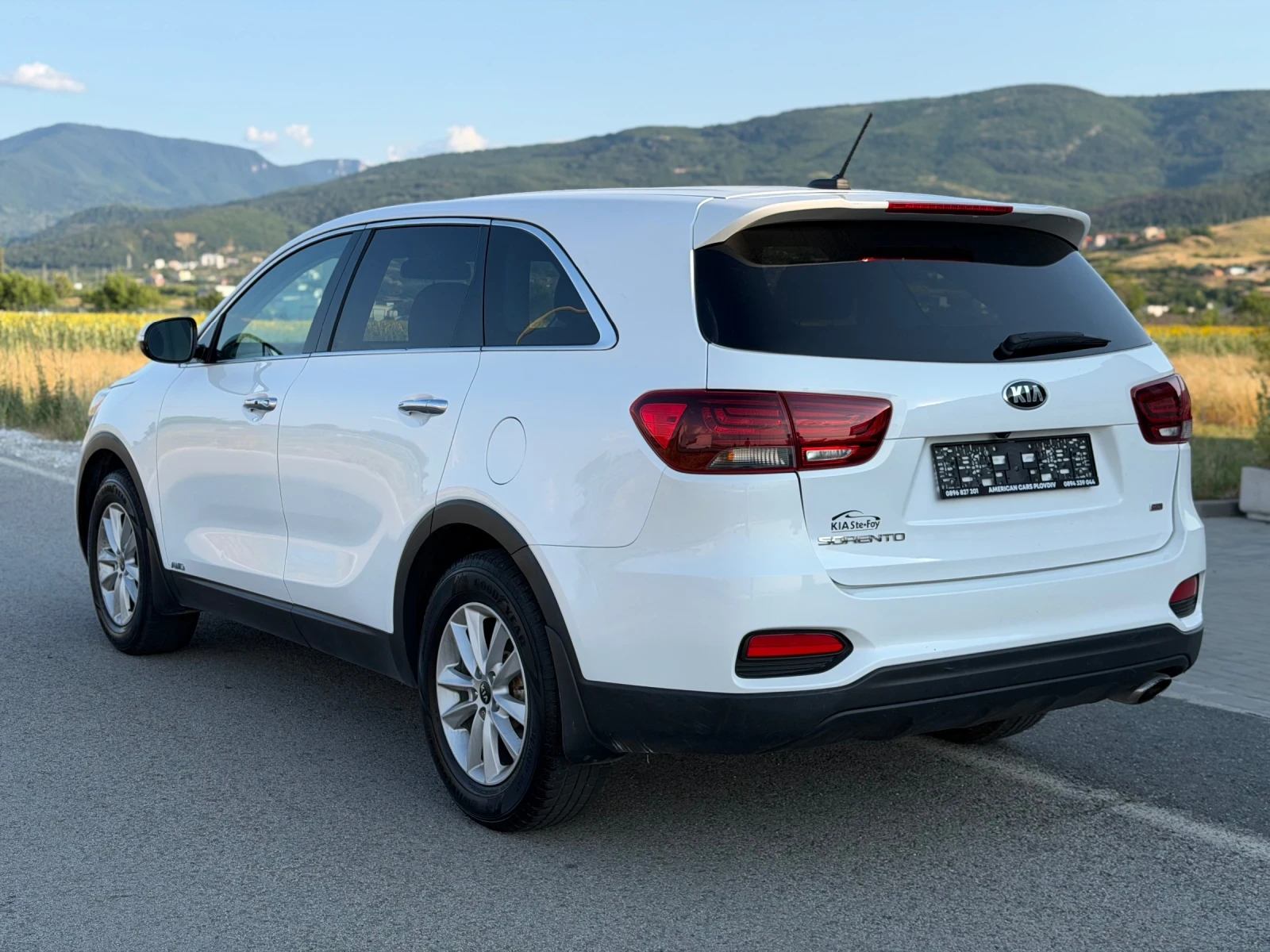 Kia Sorento, снимка 4 - Автомобили и джипове - 55239830