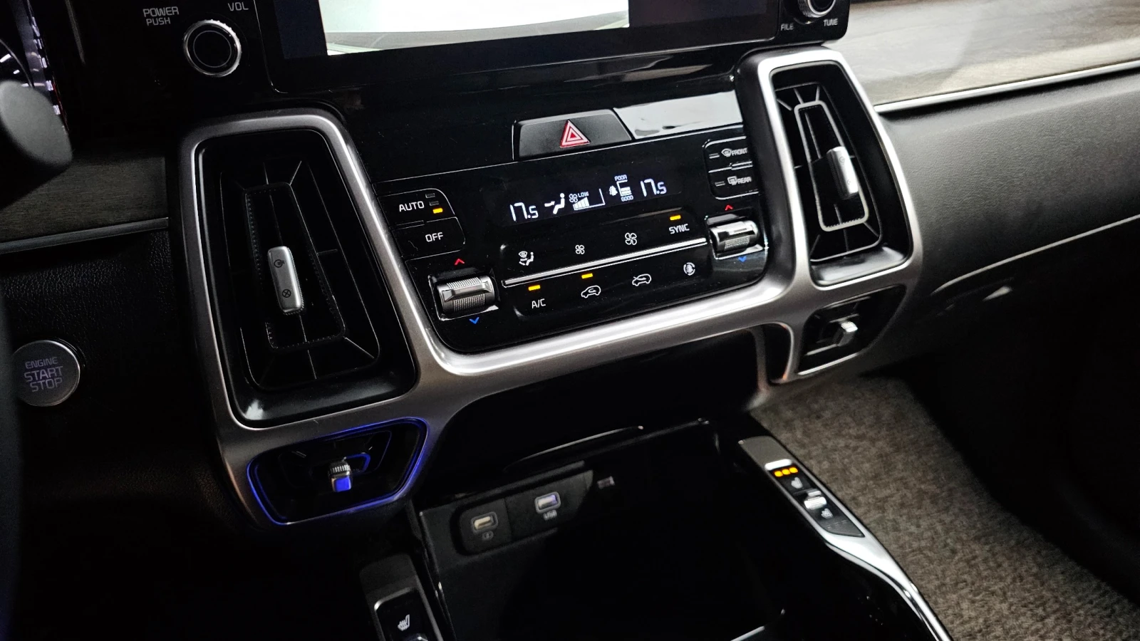 Kia Sorento | ФИКСИРАНА ЦЕНА ДО БЪЛГАРИЯ | , снимка 14 - Автомобили и джипове - 55532581