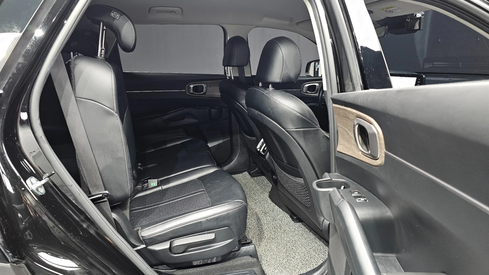 Kia Sorento | ФИКСИРАНА ЦЕНА ДО БЪЛГАРИЯ | , снимка 11 - Автомобили и джипове - 55532581