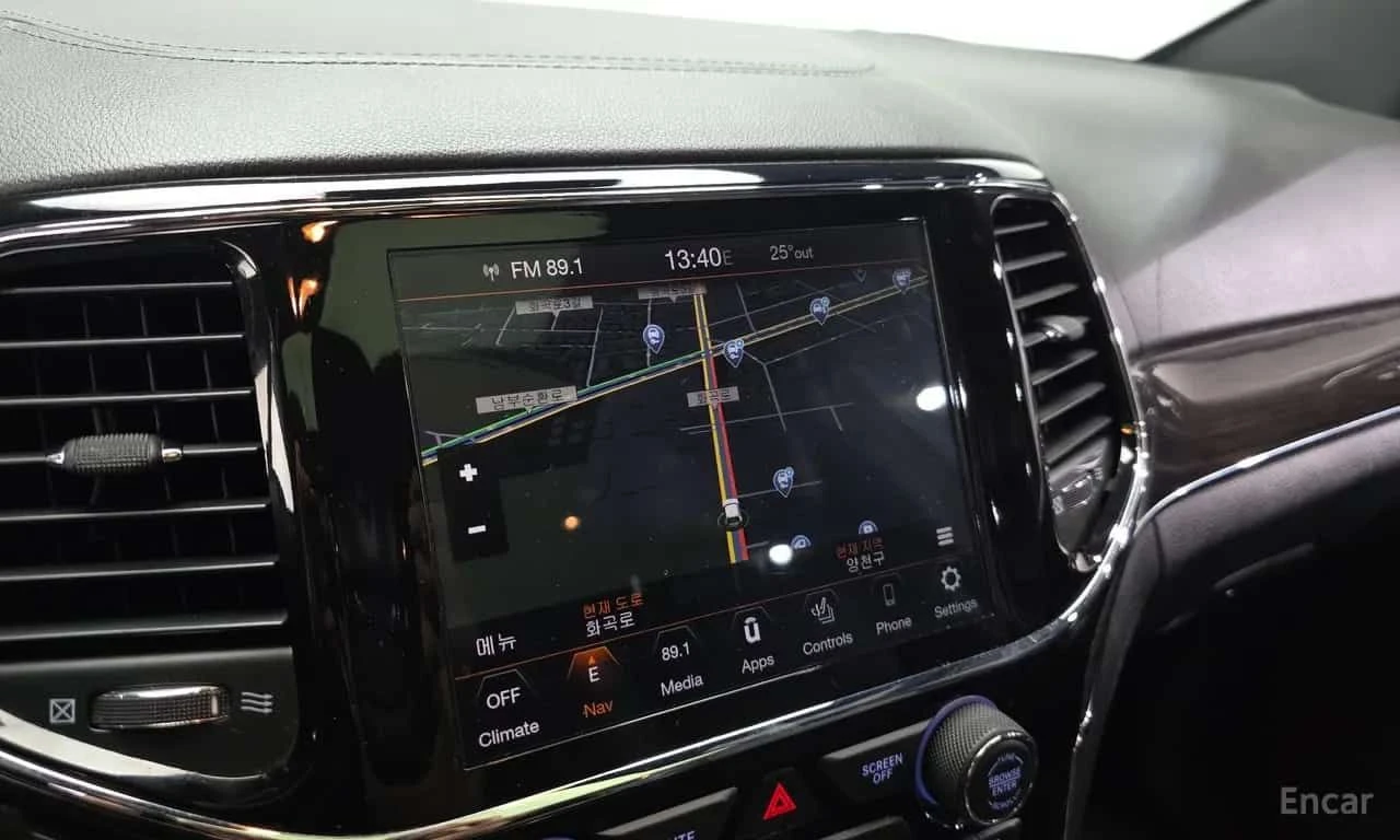 Jeep Cherokee 3.6 Overland * ФИНАНСИРАНЕ, снимка 14 - Автомобили и джипове - 55565777