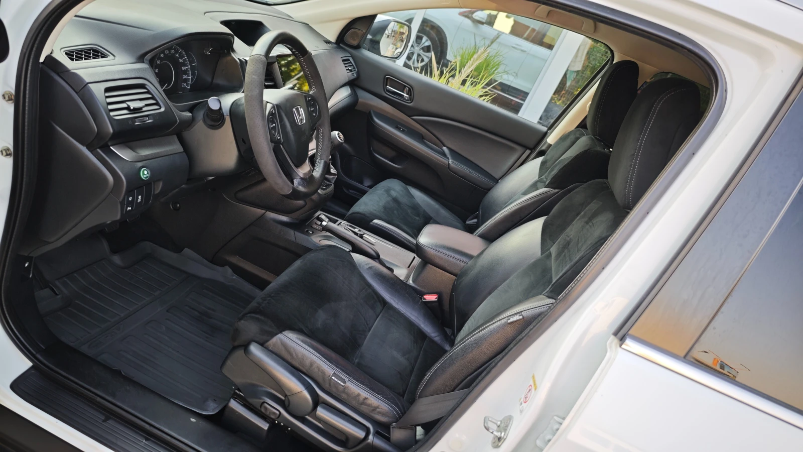 Honda Cr-v ВСИЧКО ПЛАТЕНО/ОБСЛУЖЕН/TUNING/8RAM/8ЯДР ANDROID, снимка 13 - Автомобили и джипове - 55712837