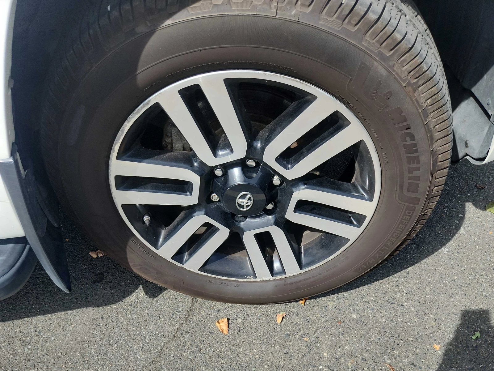 Toyota 4runner * 4WD * CARFAX * ОПЦИЯ ЗА ФИНАНСИРАНЕ , снимка 7 - Автомобили и джипове - 55886393
