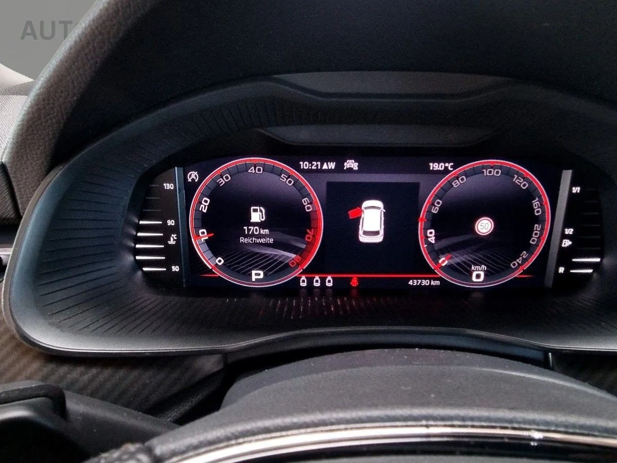 Skoda Kamiq MONTE-CARLO/110HP/PANO/DSG/NAVI/LED/KLESS/669q, снимка 8 - Автомобили и джипове - 55953508