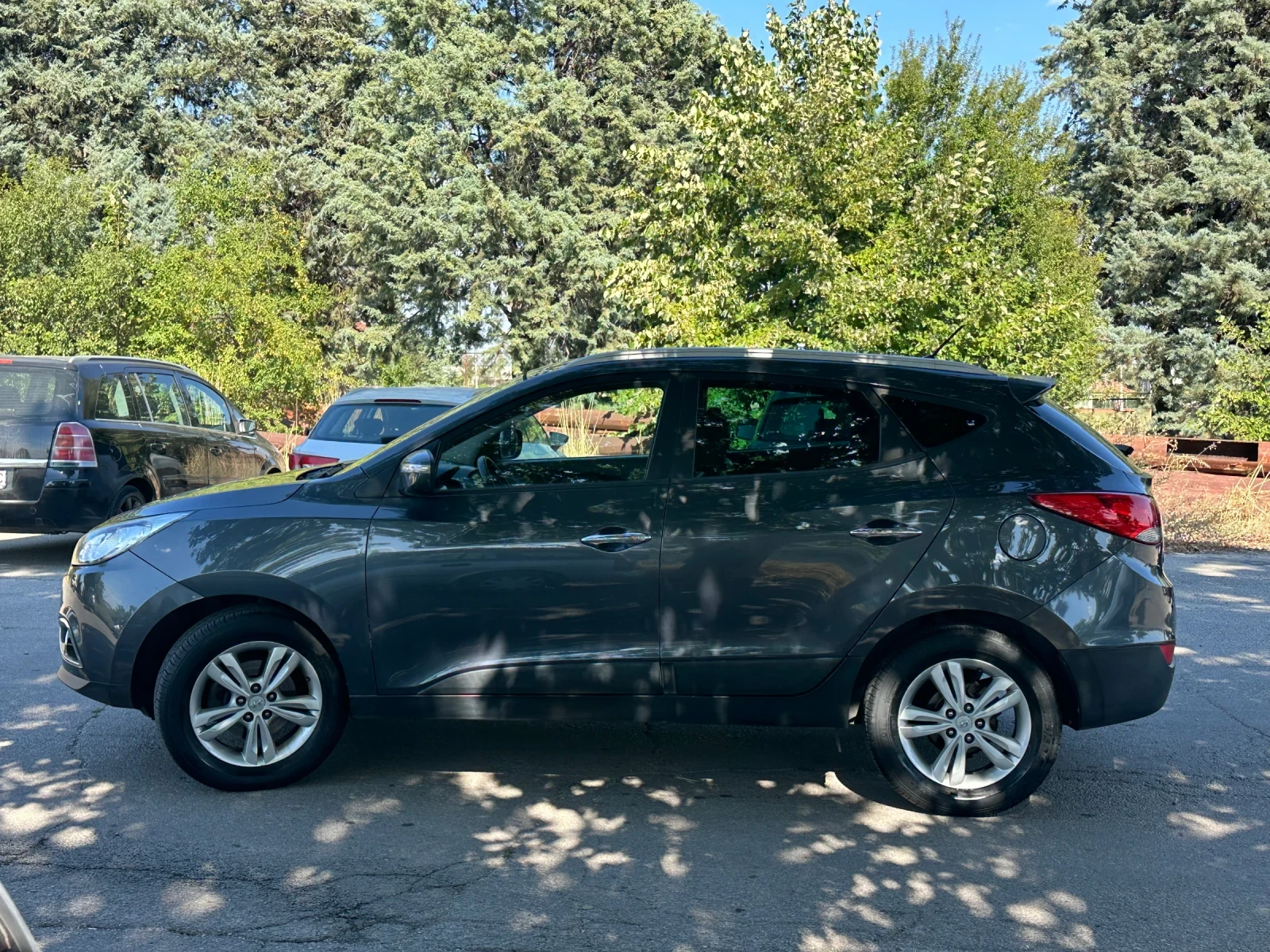 Hyundai IX35, снимка 4 - Автомобили и джипове - 56247360