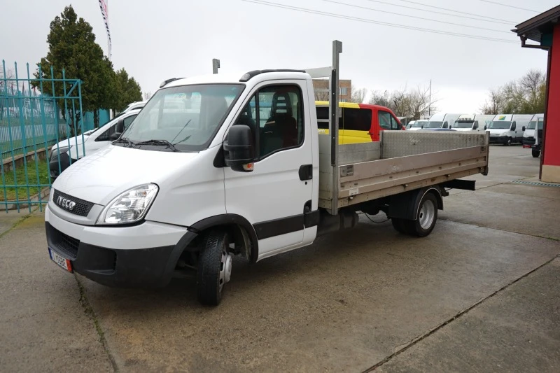 Iveco Daily 35c18* 3.0HPT* Климатик, снимка 4 - Бусове и автобуси - 44665996