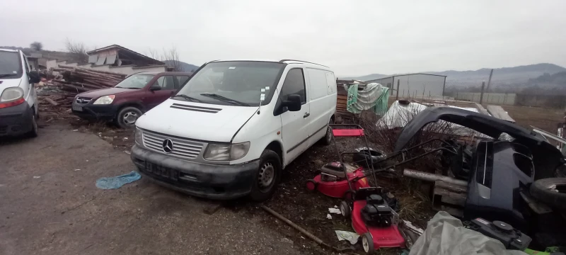 Mercedes-Benz Vito 2.2CDI W638, снимка 4 - Бусове и автобуси - 49550934