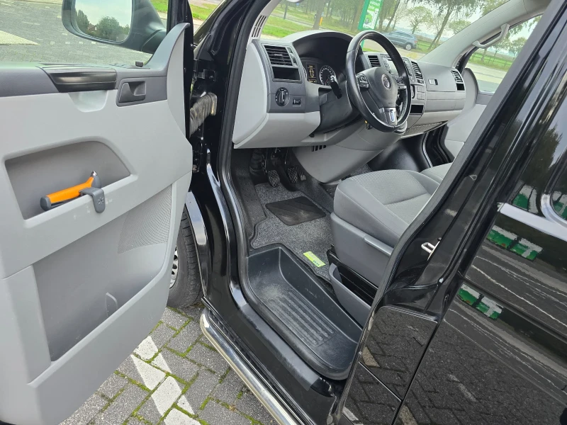 VW Transporter  T5 2.0 TDI , снимка 13 - Бусове и автобуси - 52025592