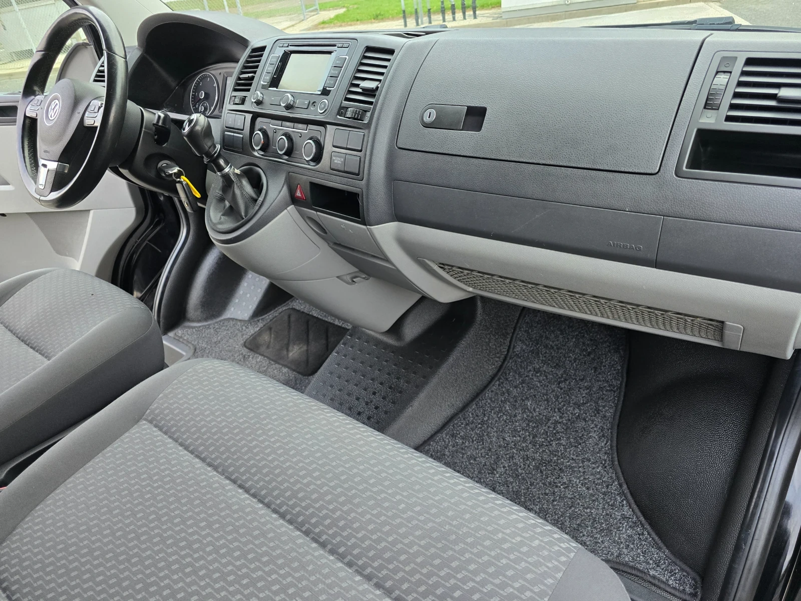 VW Transporter 2.0 TDI  - изображение 7