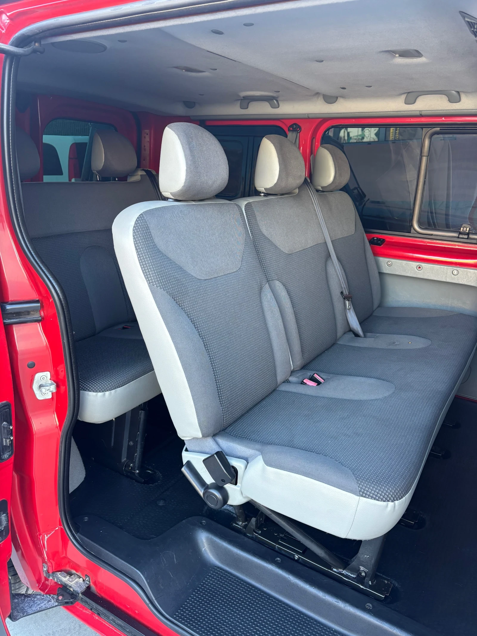 Renault Trafic OPEL VIVARO  9 МЕСТА - изображение 6