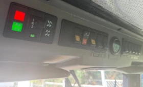 Други Друг Камион за миене на тротоари и улици CMAR LC690, снимка 5