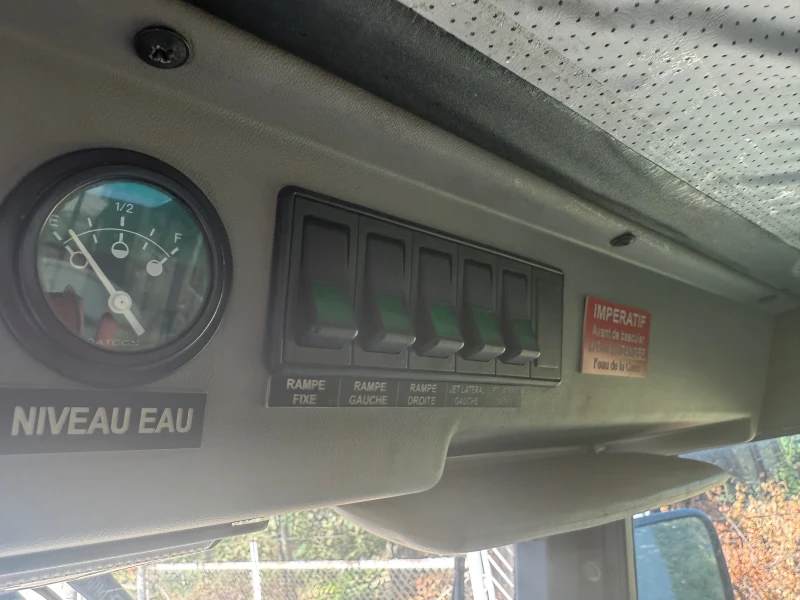 Други Друг Камион за миене на тротоари и улици CMAR LC690, снимка 6 - Камиони - 52151585