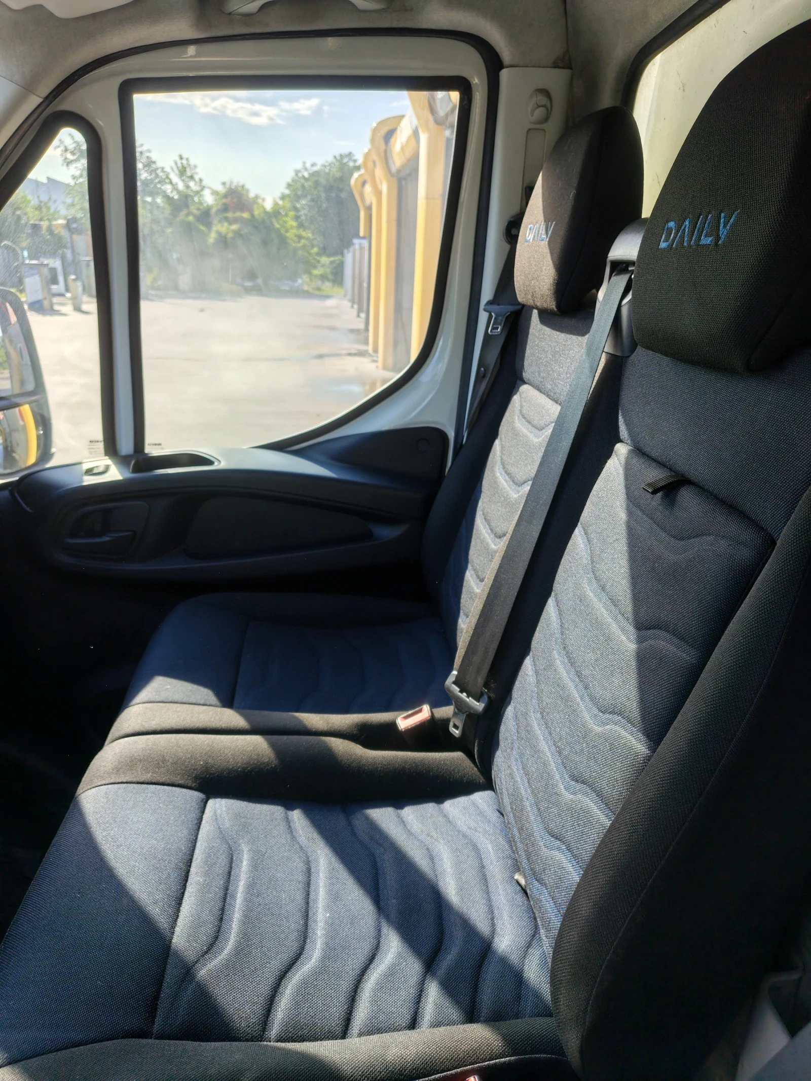 Iveco Daily 70C15 3000 куб. 150 к.с., снимка 11 - Камиони - 55417250