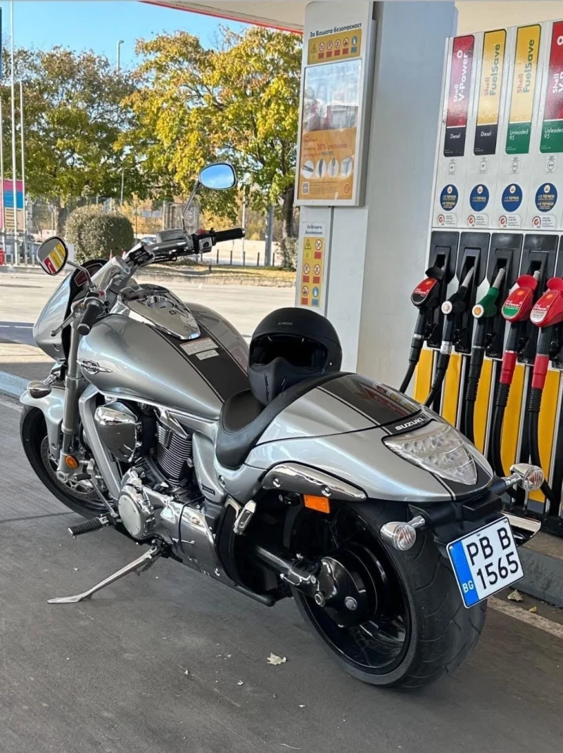 Suzuki Boulevard M109R