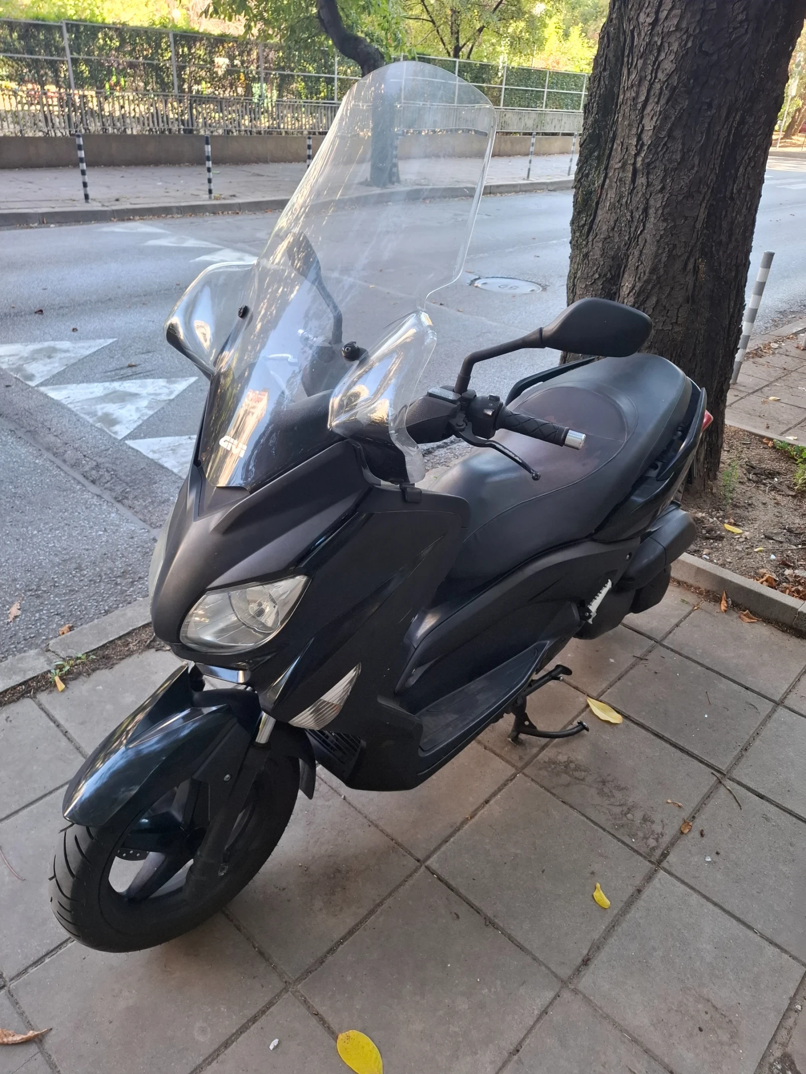 Yamaha X-max 250 куб.см