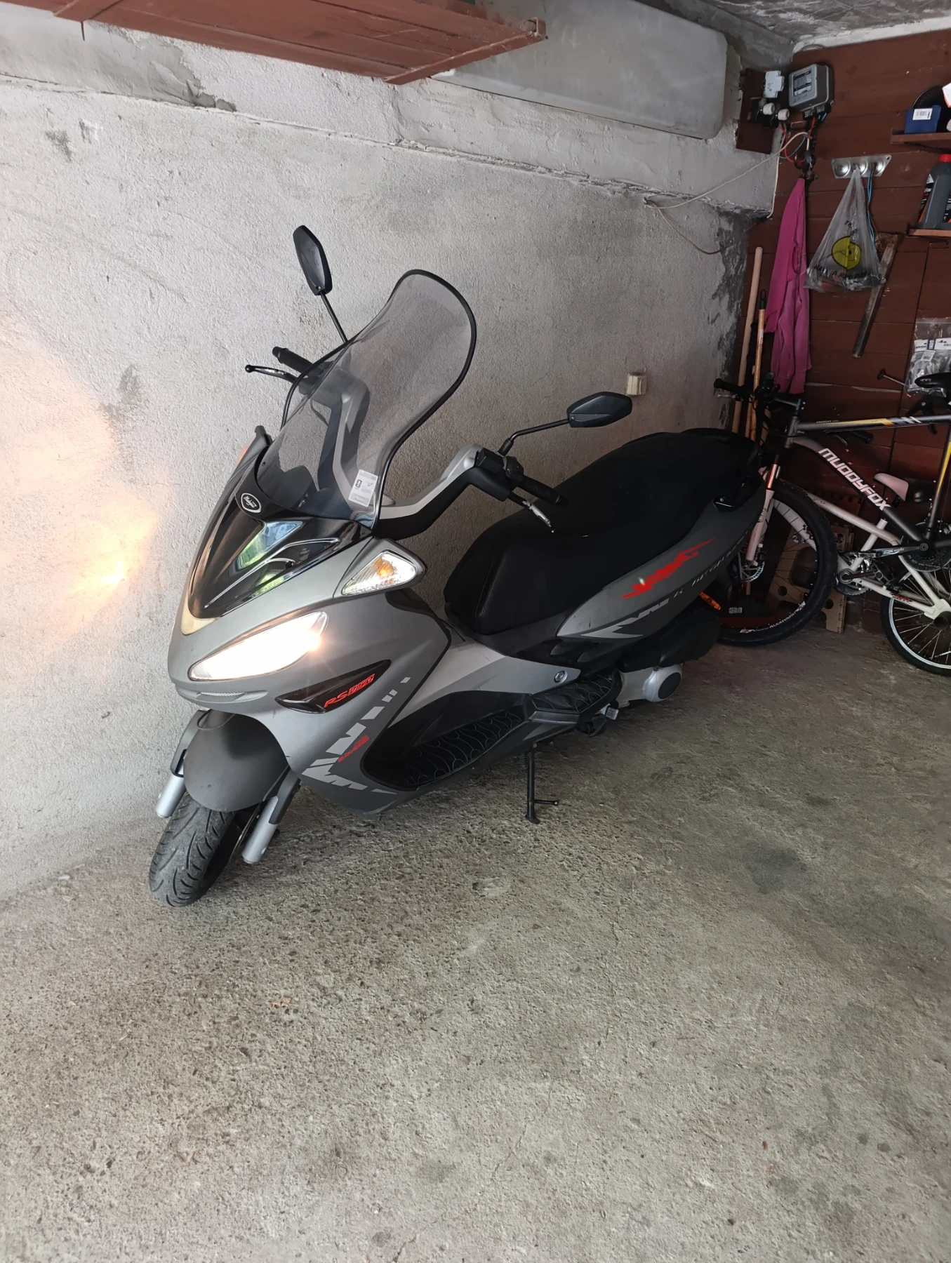 Malaguti Madison 250