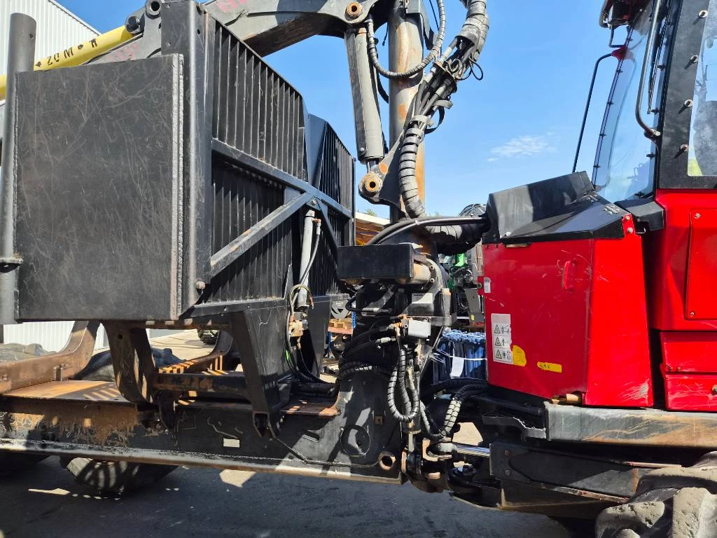 Специализирани машини Машини за дърводобив Komatsu 855, снимка 3 - Селскостопанска техника - 55816383