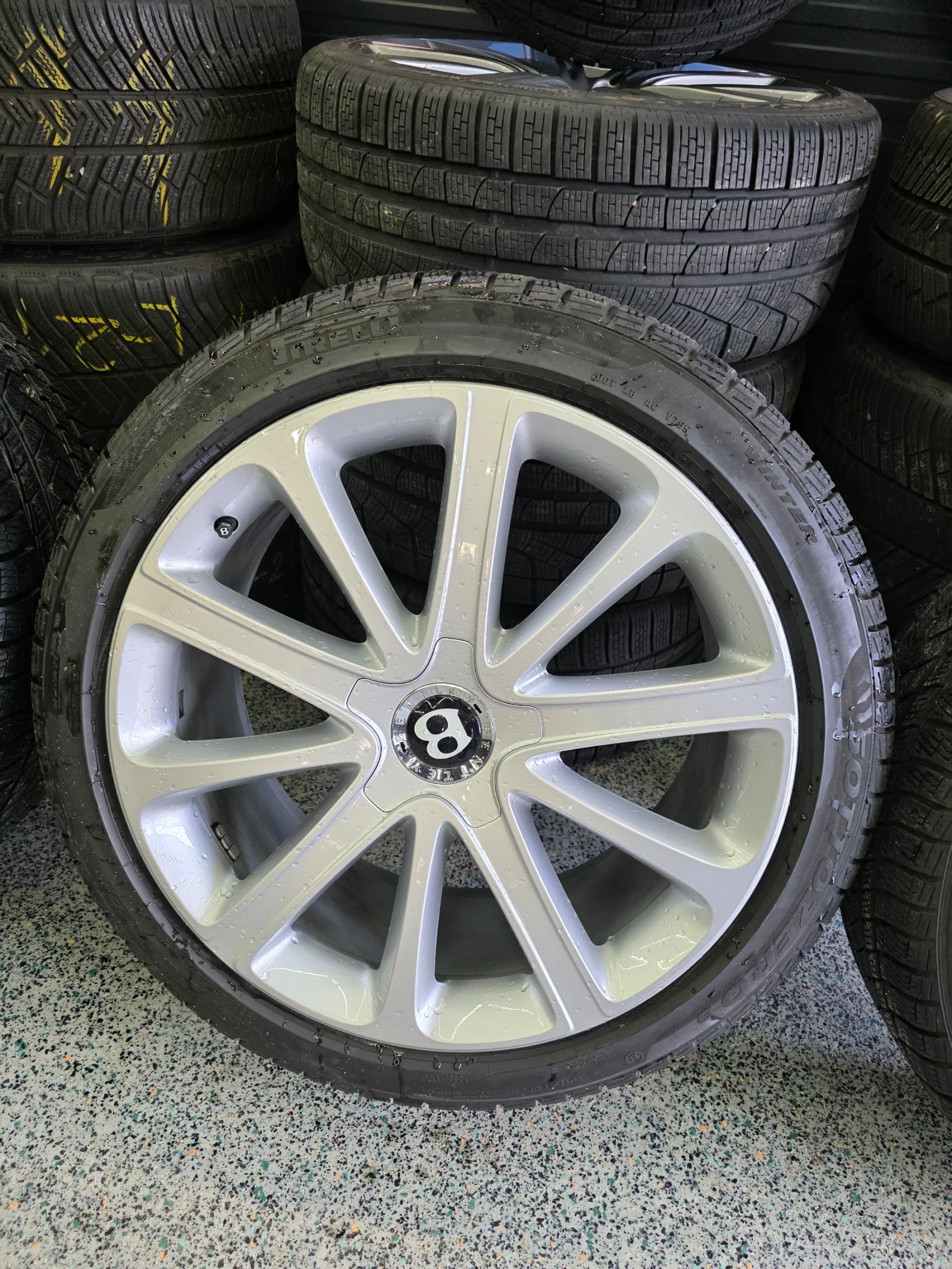   285/45R21  Bentley | Mobile.bg   16