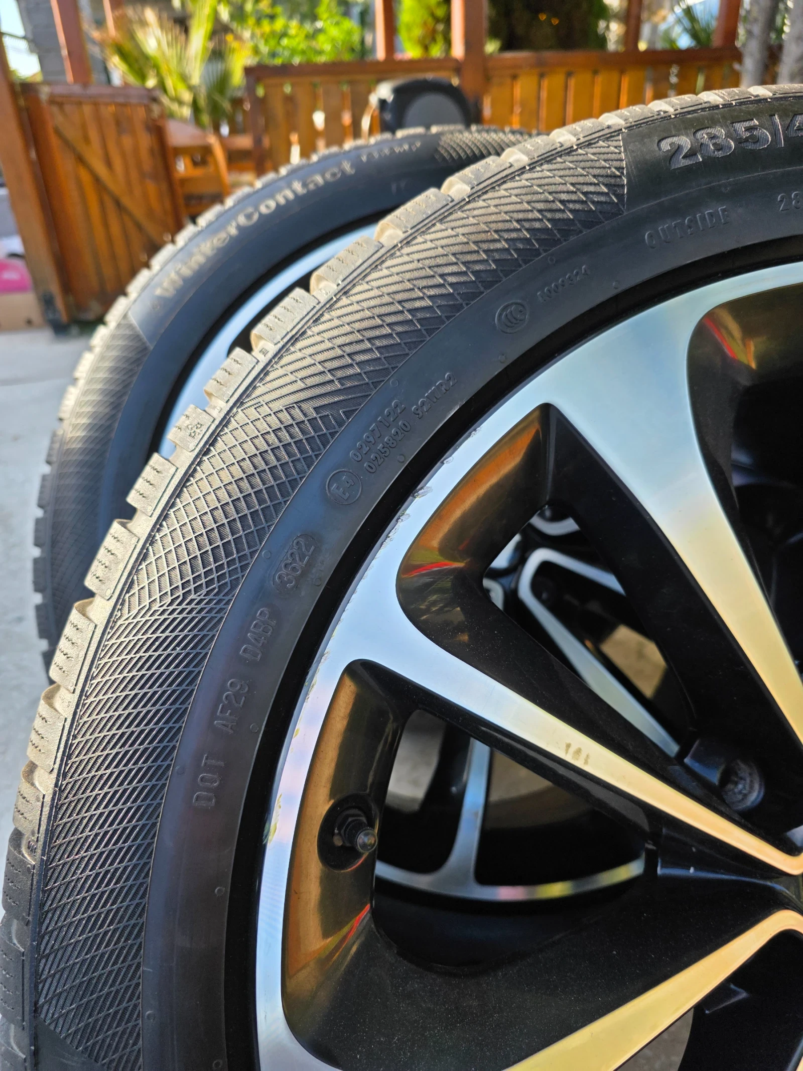    285/45R21  Bentley | Mobile.bg   6