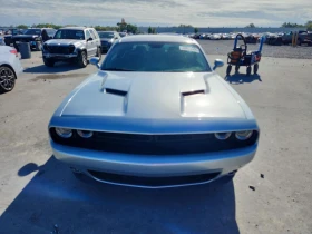 Dodge Challenger SXT, снимка 2