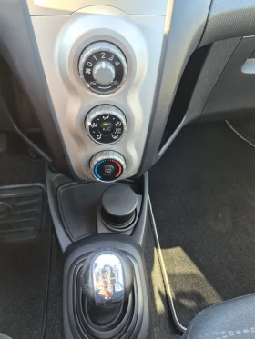 Toyota Yaris 1.4 D4D 90 к.с Като Нов , снимка 13