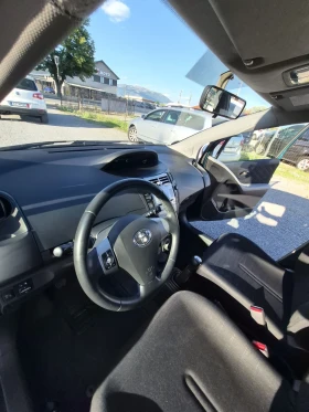 Toyota Yaris 1.4 D4D 90 к.с Като Нов , снимка 10