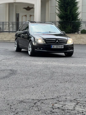 Mercedes-Benz 220, снимка 2