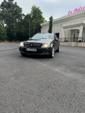 Mercedes-Benz 220, снимка 7