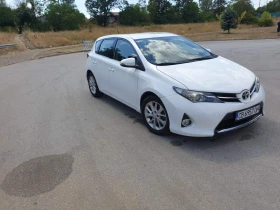 Toyota Auris, снимка 13