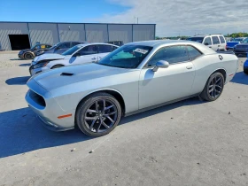 Dodge Challenger SXT