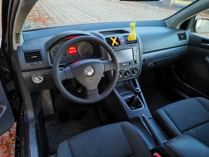 VW Golf 2.0 тди 140 BMM, снимка 7 - Автомобили и джипове - 48521008