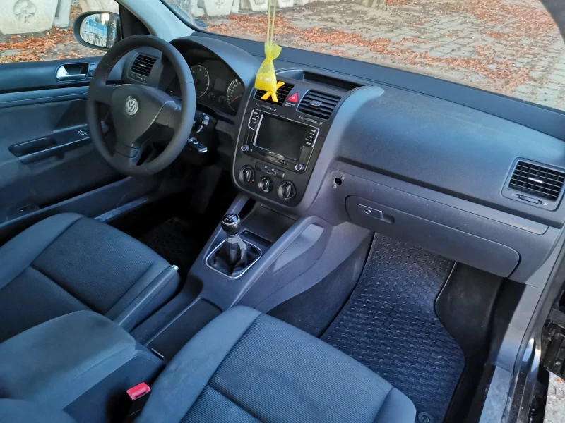 VW Golf 2.0 тди 140 BMM, снимка 6 - Автомобили и джипове - 48521008