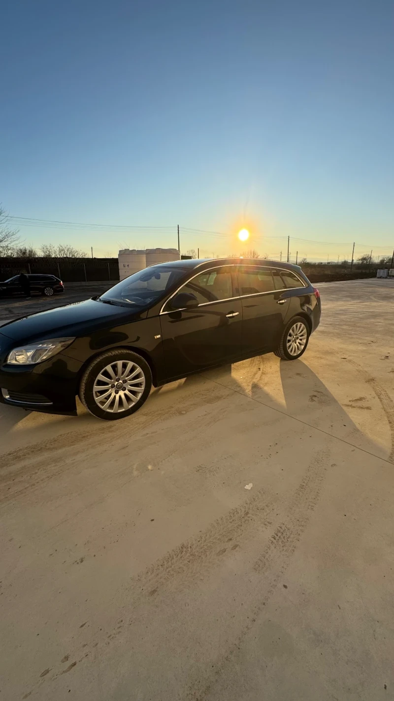 Opel Insignia, снимка 12 - Автомобили и джипове - 48759778