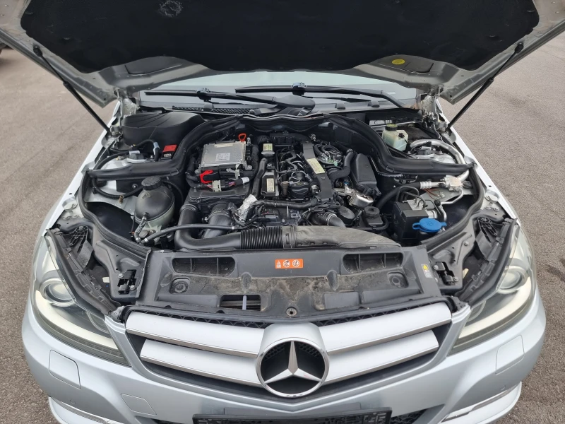 Mercedes-Benz C 220 2.2CDI, снимка 17 - Автомобили и джипове - 51831296