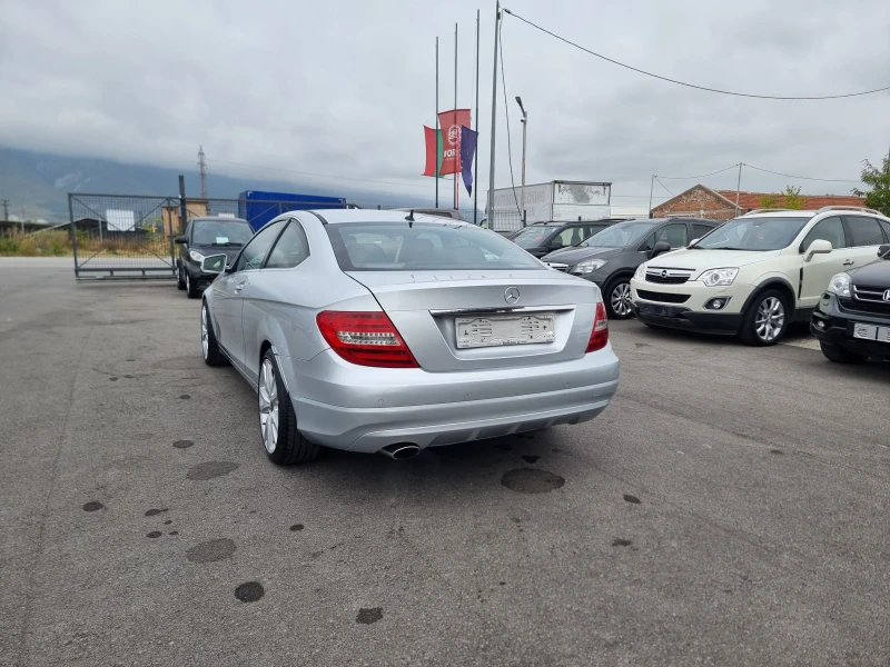 Mercedes-Benz C 220 2.2CDI, снимка 5 - Автомобили и джипове - 51831296