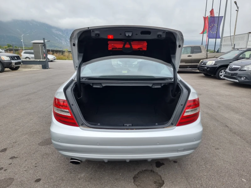 Mercedes-Benz C 220 2.2CDI, снимка 12 - Автомобили и джипове - 51831296