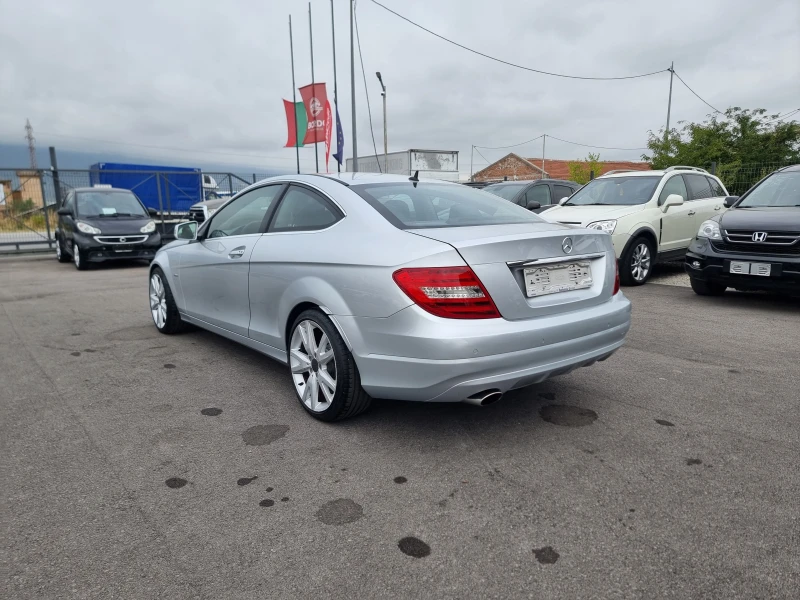 Mercedes-Benz C 220 2.2CDI, снимка 4 - Автомобили и джипове - 51831296
