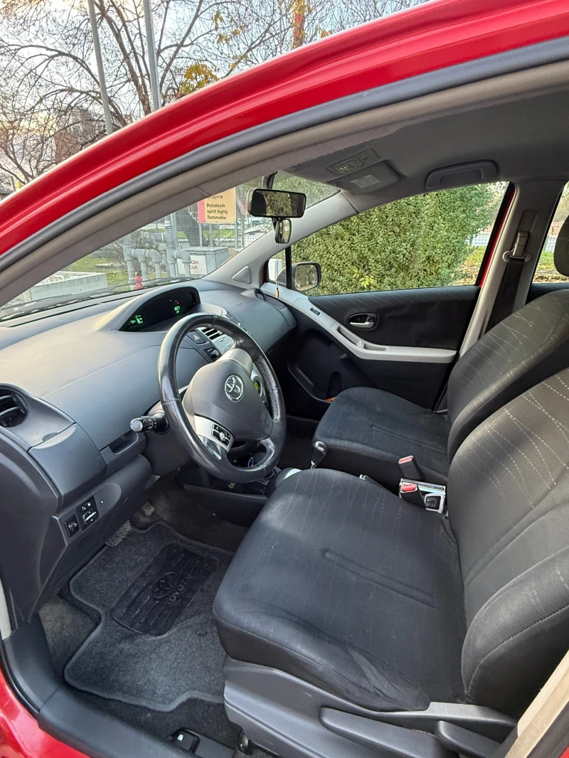 Toyota Yaris D-4D, снимка 7 - Автомобили и джипове - 53047413
