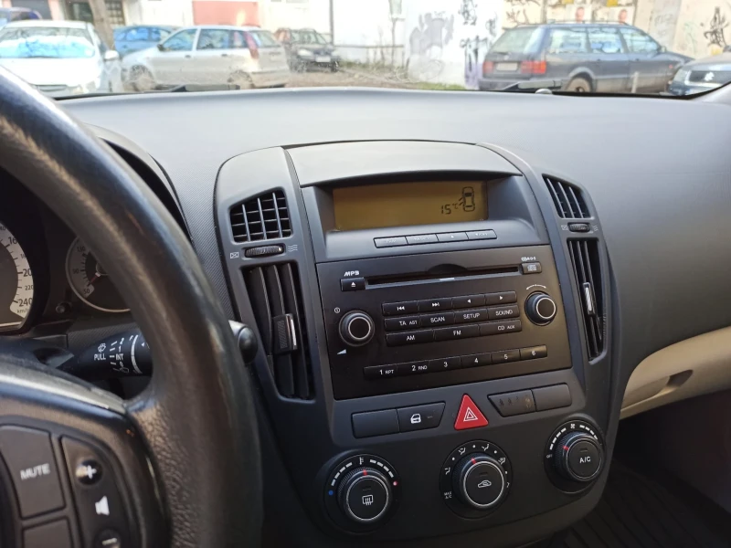 Kia Ceed, снимка 8 - Автомобили и джипове - 53144525