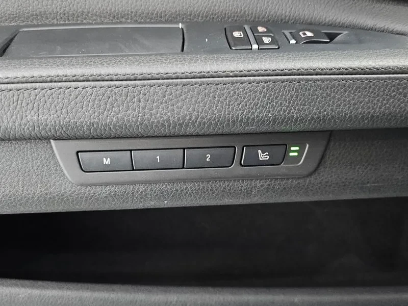 BMW 730, снимка 17 - Автомобили и джипове - 54600934