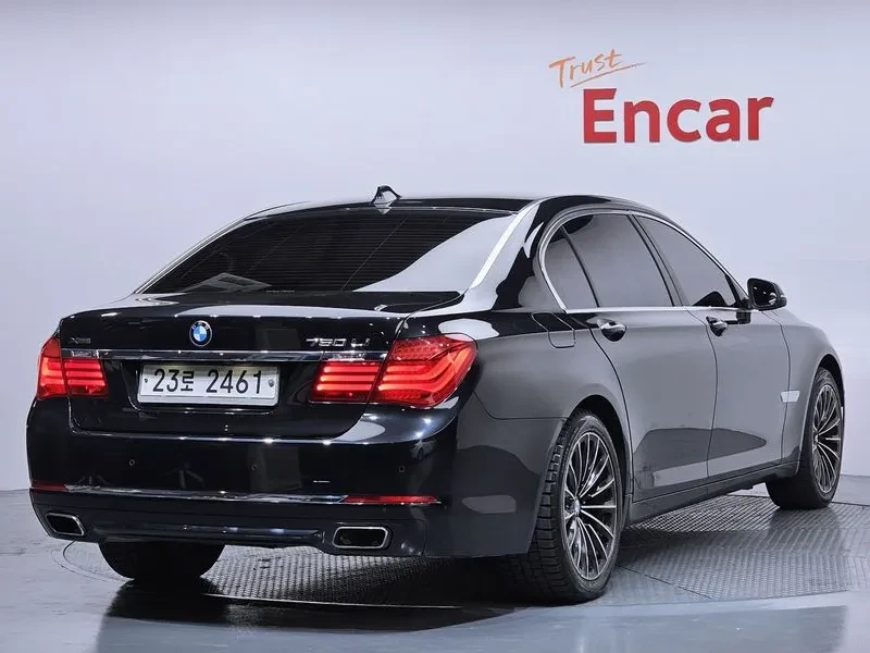 BMW 730, снимка 2 - Автомобили и джипове - 54600934