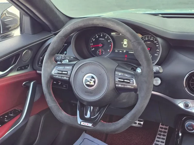Kia Stinger 3.3 TURBO GT* 4X4* HEAD UP* 360* ���������* ������ | Mobile.bg � ����������� 9