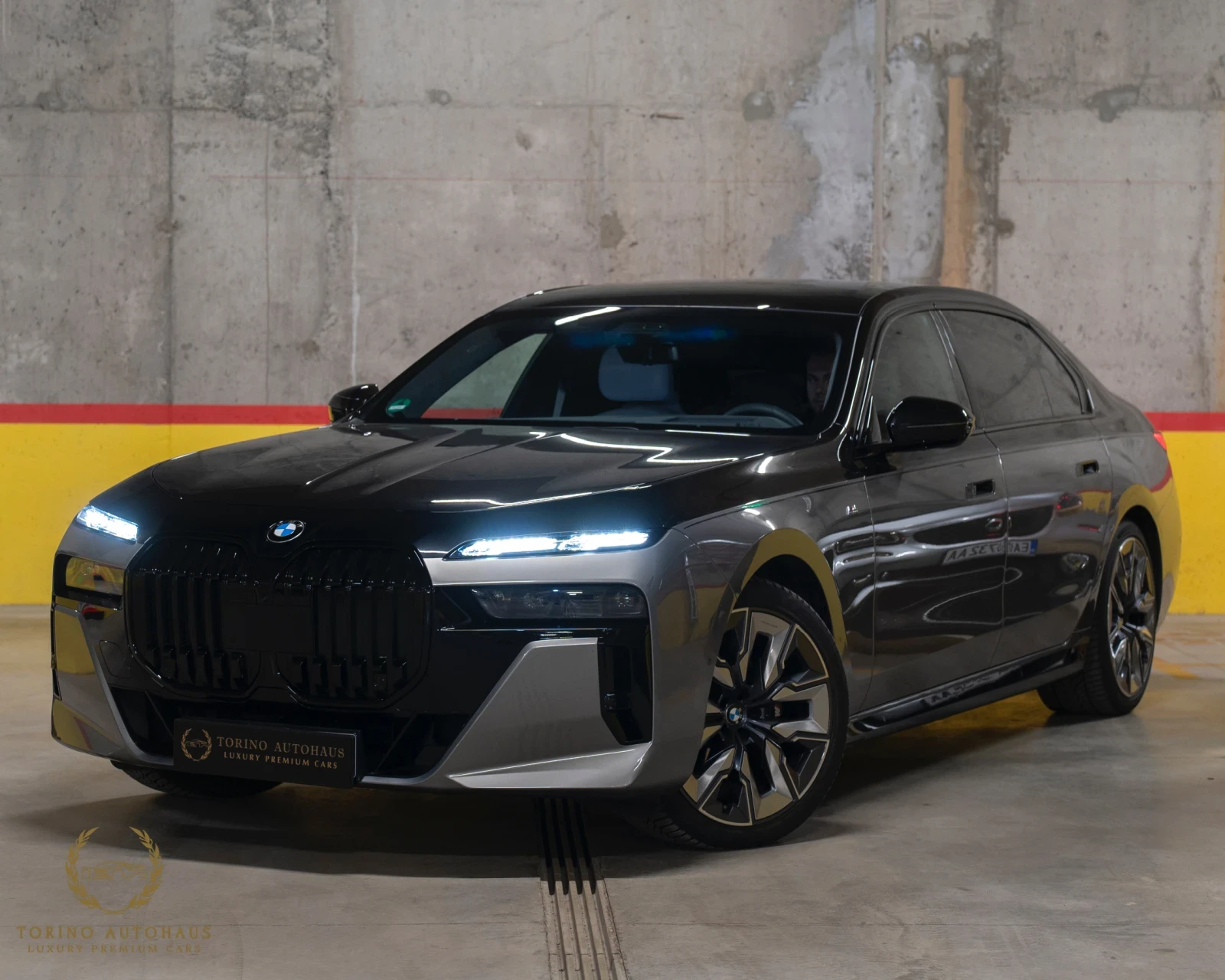 BMW 740 M* LONG* TWO-TONE* CASHMERE* TV* B&W* FULL* TOP* , снимка 1