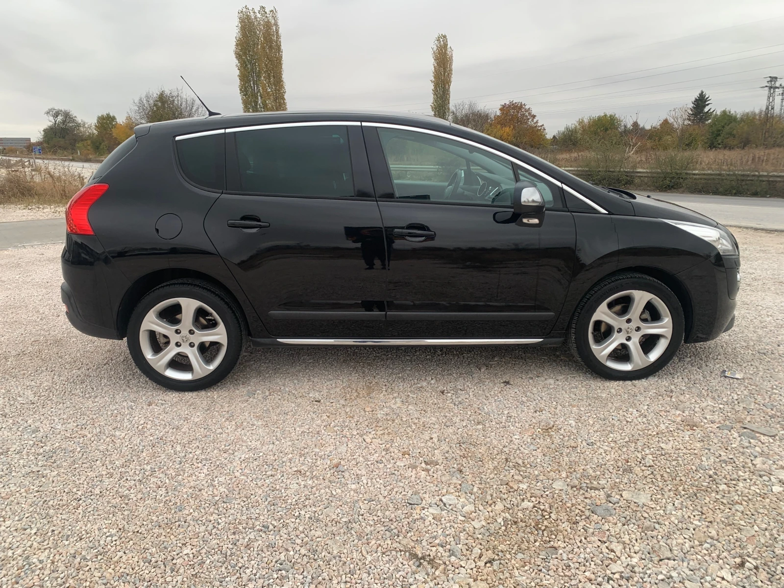 Peugeot 3008 1.6HDI ПАНОРАМА HEAD UP 6 скорости - изображение 8